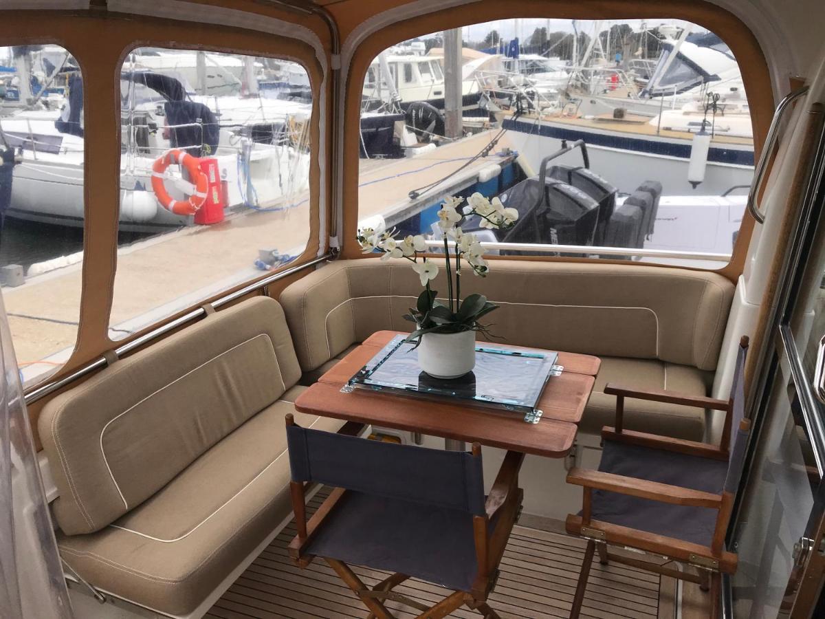 فندق ليمنجتونفي  Adelphi B A Delightful 6 Berth Boat المظهر الخارجي الصورة